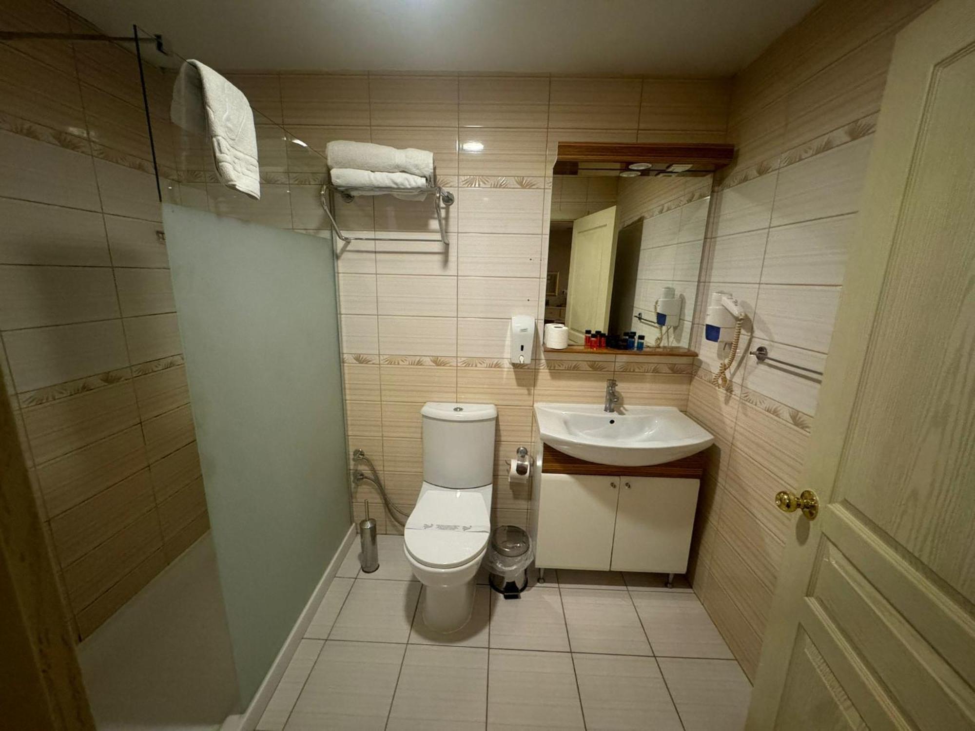 Twins Hotel Ankara Bagian luar foto